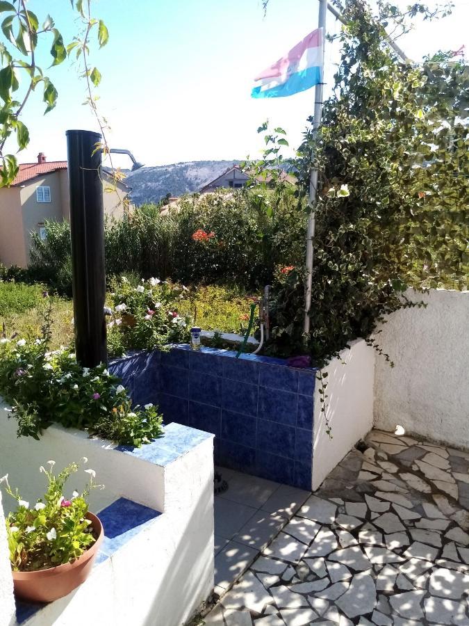 Apartments "Sun-Sea" Lopar Exterior foto