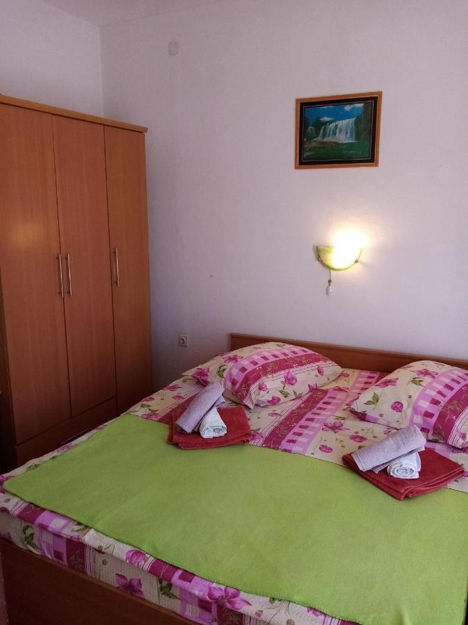 Apartments "Sun-Sea" Lopar Exterior foto